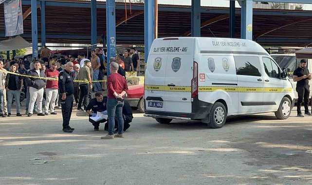 Adana'da semt pazarını kana buladılar: 2 ölü, 5 yaralı