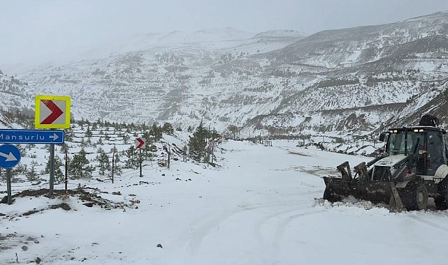 Adana'nın yüksek kesimlerinde kar yağışı etkili oldu