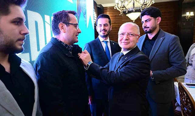 AK Parti Bursa'ya rekor yeni üye katılımı