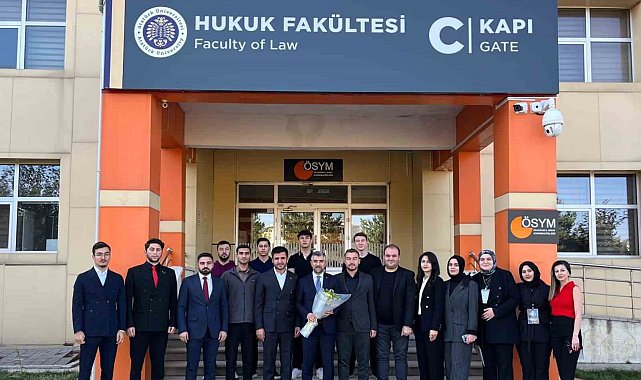 AK Parti İl Başkanı İbrahim Küçükoğlu, Atatürk Üniversitesi Hukuk Fakültesi öğrencileriyle buluştu
