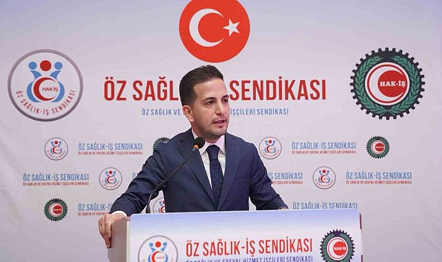 Aküzüm: "Öğretmenlerimiz, çocuklarımızın yüreğine ve zihnine dokunuyor"