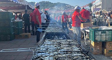 Alanya'da geleneksel hamsi festivali başladı 7 ton hamsi ücretsiz dağıtılacak