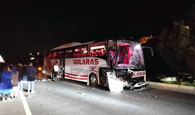 Alanya'da otobüs ile tır çarpıştı: 5 yaralı