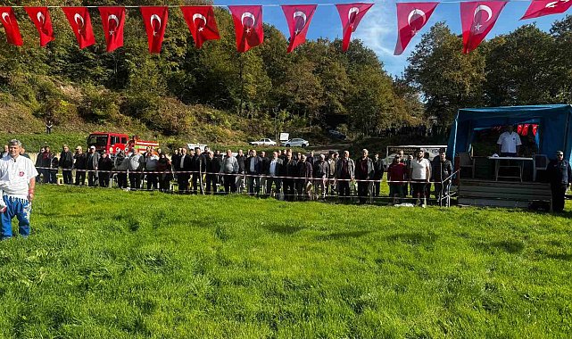 Alioğlu güreşlerinde pehlivanlar kıyasıya mücadele etti