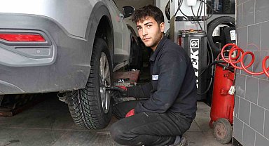 Araç sahiplerine uyarı geldi: "Yazlık lastikler, 7 derecenin altında tehlike oluşturuyor"