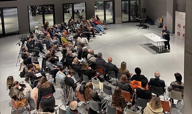 Aristoteles'in felsefesi Pancar Deposu'nda konuşuldu