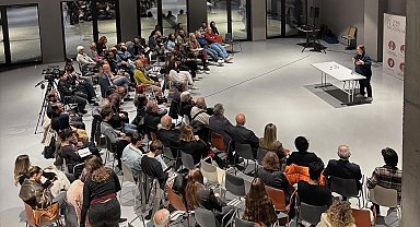 Aristoteles'in felsefesi Pancar Deposu'nda konuşuldu