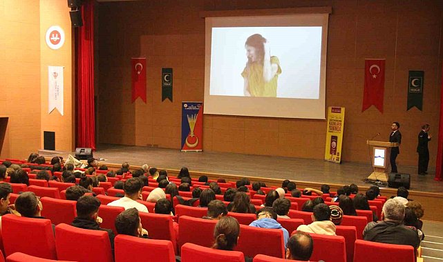 Aydın'da gençler için 'Şiddetsiz ve Bağımsız Gelecek' buluşması gerçekleştirildi