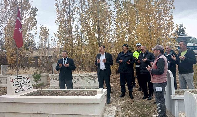 Aydıntepe'de şehitler kabirleri başında dualarla anıldı