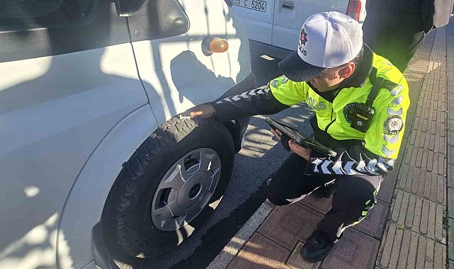 Bafra'da kış lastiği denetimi: 59 servis kontrol edildi