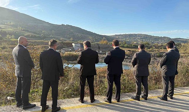 Bafra'da OSB'leri birbirine bağlayacak dev köprü hızla yükseliyor