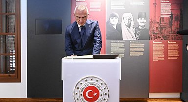 Bakan Ersoy: "Gerçekleştirdiğimiz çalışmalar, Atatürk'ün aziz hatırasına duyduğumuz saygının bir nişanesidir"