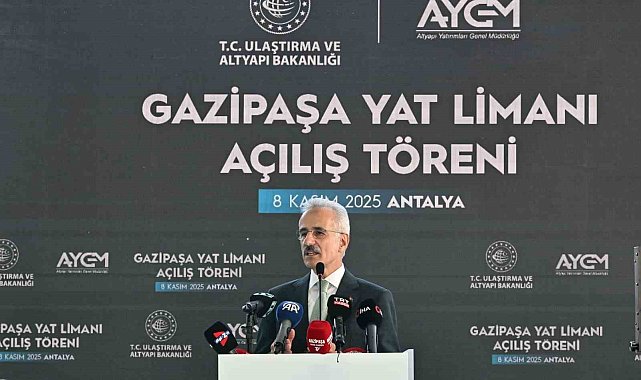 Bakan Uraloğlu: "Antalya-Mersin Bölünmüş Yol Projesinde 440 kilometrenin 400 kilometresini bitirdik"