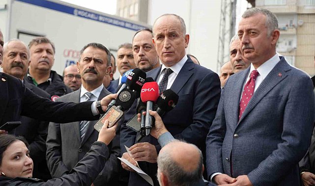 Bakan Yardımcısı Bulut: "Bu binanın zarar görmesinde zemin önemli bir etken olmuş"