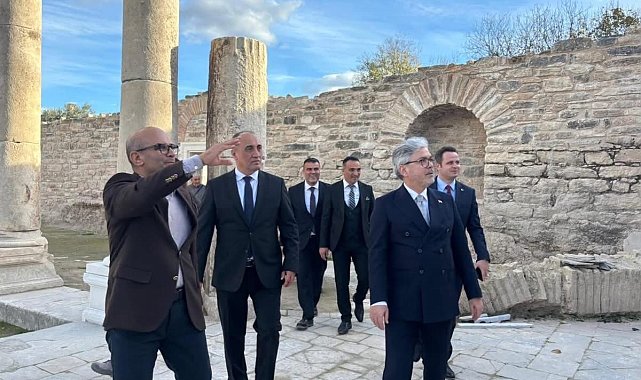 Bakan Yardımcısı Yelkenci, Stratonikeia Antik Kenti'ni gezdi