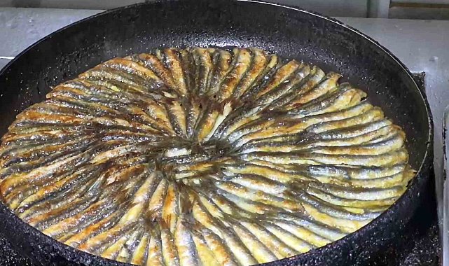 Balık ustasından lezzetli hamsi pişirmenin püf noktaları