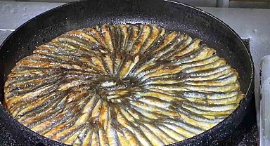 Balık ustasından lezzetli hamsi pişirmenin püf noktaları