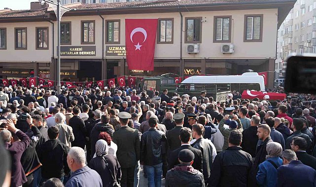 Balıkesir, Şehit Emre Sayın'ı son yolculuğuna uğurladı