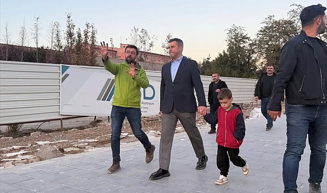 Başkan Çetinkaya, caddelerdeki çalışmaları yakından takip ediyor