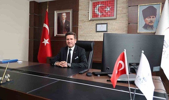 Başkan Tatık; "Atatürk, bir milletin kaderini değiştiren büyük bir lider olmasının yanında, fikirleri ile çağları aşan bir devlet adamıdır"