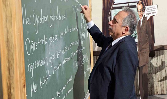 Başkan Yalçın'dan Öğretmenler Günü mesajı