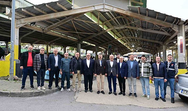 Başkan Yılmaz pazar esnafı ile buluştu