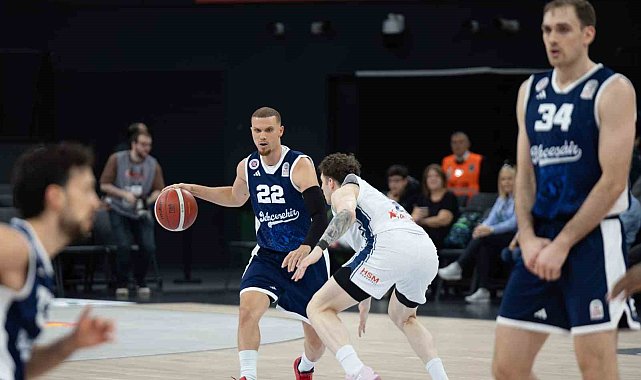 Basketbol Süper Ligi: A. Efes: 75 - Bahçeşehir Koleji: 78