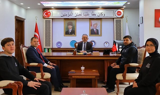 Bayburt Lisesi öğrencilerinden Filistin'e destek