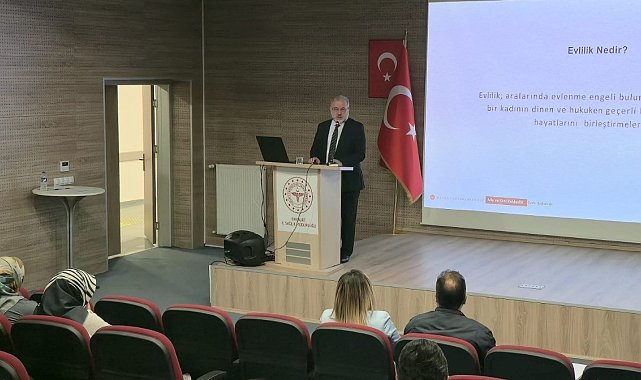 Bayburt'ta evliliğin önemi seminerle anlatıldı