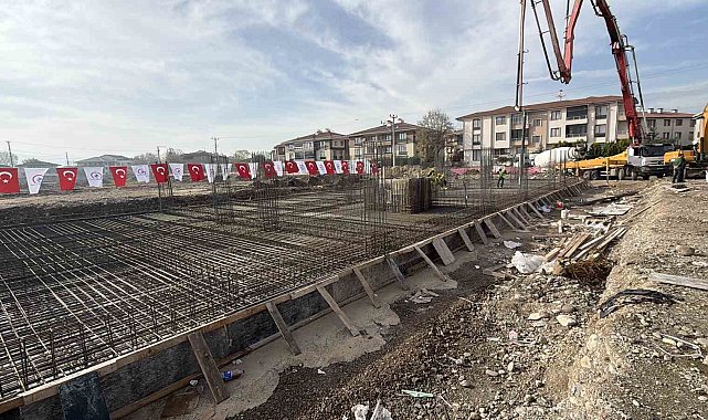 Bin 110 metrekare alana dev spor kompleksi