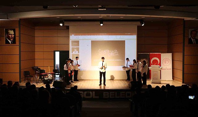 Bingöl'de Öğretmenler Günü coşkuyla kutlandı