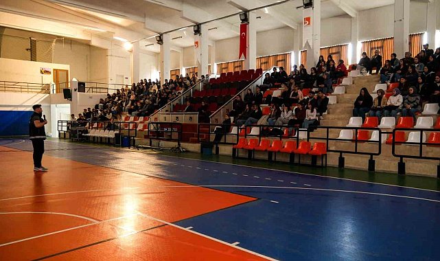 BŞEÜ'de "En İyi Narkotik Polisi Anne" projesi eğitimi düzenlendi