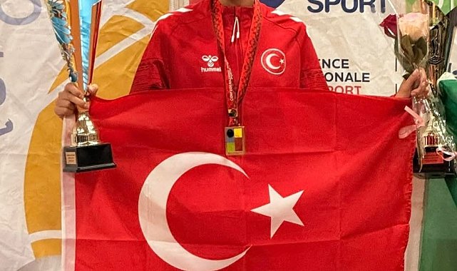 Bursa Büyükşehir Belediyesporlu Nazmiye Ak dünya üçüncüsü