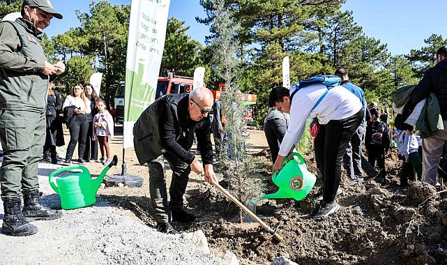Çameli'de 11 Kasım Milli Ağaçlandırma Günü kapsamında fidanlar toprakla buluştu