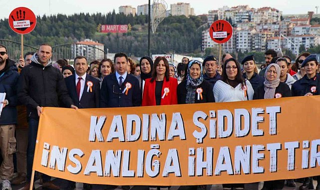 Çanakkale'de Kadına Yönelik Şiddete Karşı Uluslararası Mücadele Günü yürüyüşü