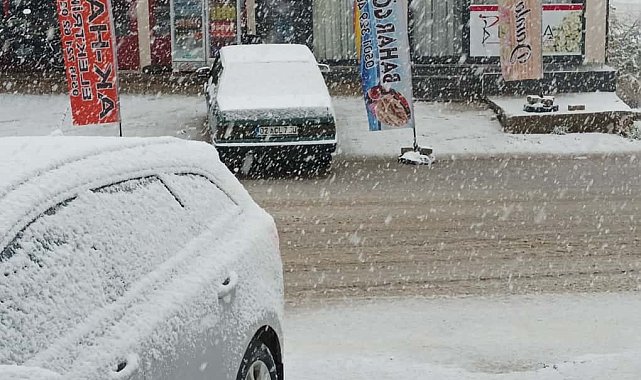 Çelikhan ilçesine yılın ilk kar yağışı başladı