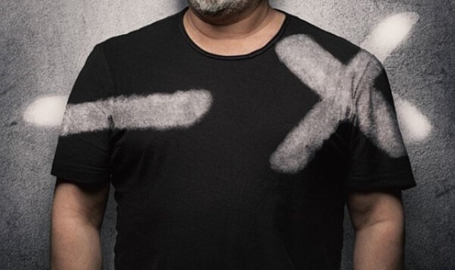 Cem Yılmaz "CMXXIV" gösterisiyle 22 Aralık'ta sahne alacak