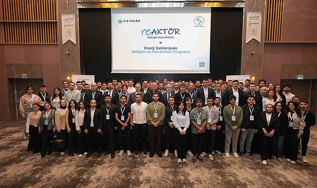 Cengiz Enerji elektrik-elektronik mühendisliği öğrencileriyle bir araya geldi