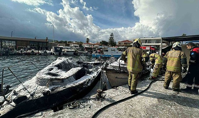 Çeşme'deki yangında 7 tekne alevlere teslim oldu