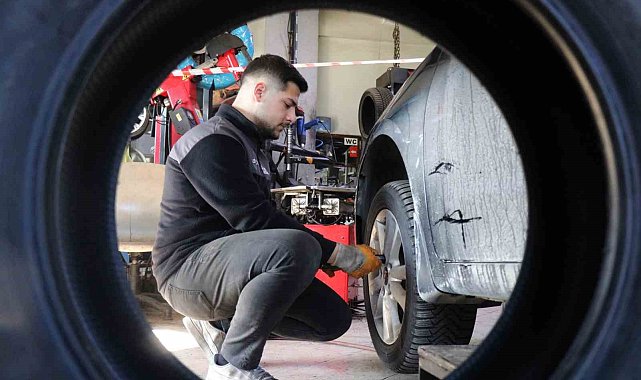 Ceza yemek istemeyen sürücüler dikkat: Zorunlu kış lastiği uygulaması başladı