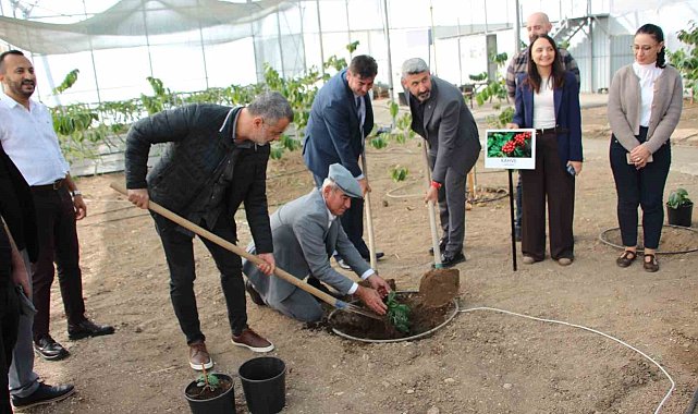 Çocuklara hem teorik hem uygulamalı eğitim