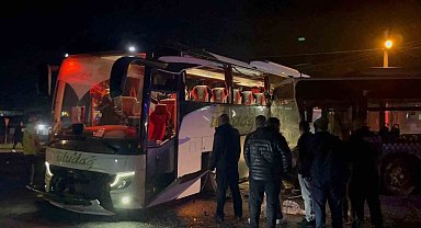 Çorlu-Ergene yolunda belediye otobüsü ile yolcu otobüsü çarpıştı: 9 yaralı