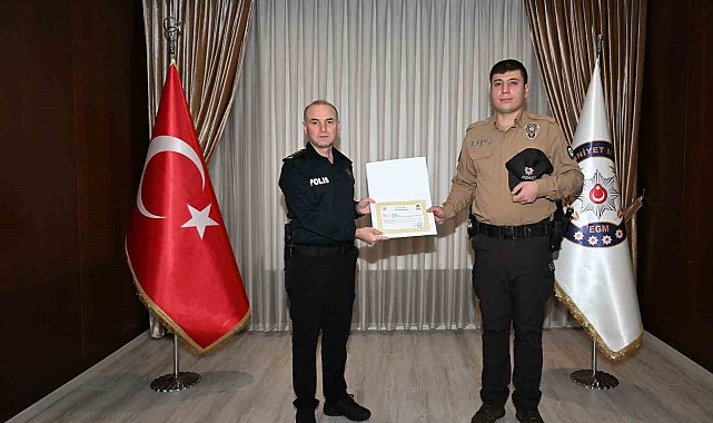 Denizli'de zehir taciri ve aranan şahsı yakalayan mahalle bekçileri ödüllendirildi