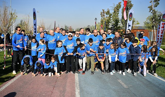 Depremde hayatını kaybeden ailelerin çocuklarına destek koşsu