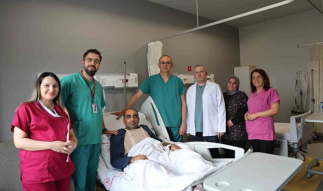 Depremden sonra yapılan hastanede 100'üncü açık kalp ameliyatı başarıyla tamamlandı