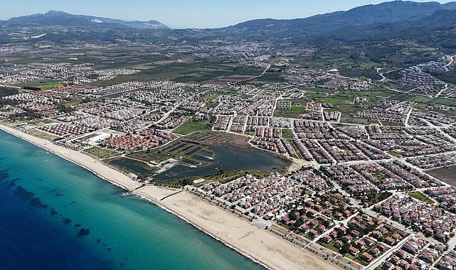 Doğaseverler Kuşadası 'Kocagöl'e dikkat çekti