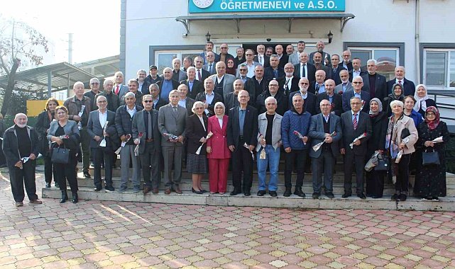 Emektar öğretmenlere vefa