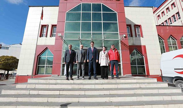 Erciş'te "Hedef 1918 Ünite Kan, Sen de Bir Cana Umut Ol" kampanyası başlatıldı