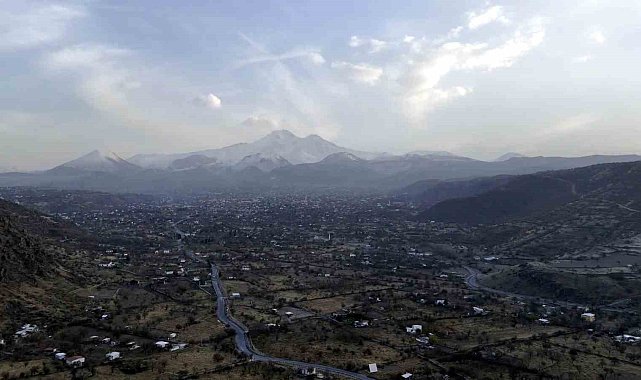 Erciyes'in eteklerinde sonbahar güzelliği