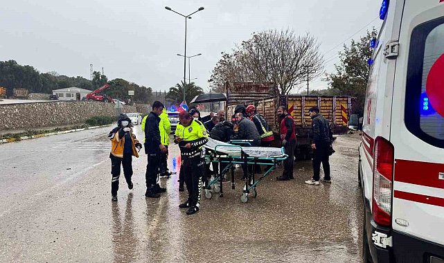 Erdek'te kamyon ile motosiklet çarpıştı: 1 yaralı